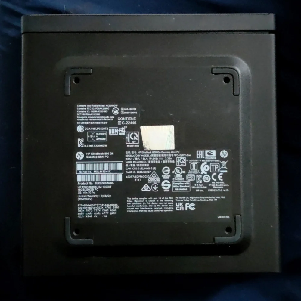 HP EliteDesk 800 G6 Mini PC + 2 Monitors + More